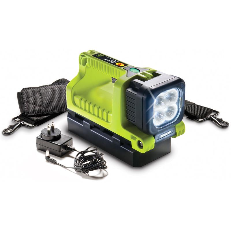PELICAN 9415 LED LANTERN